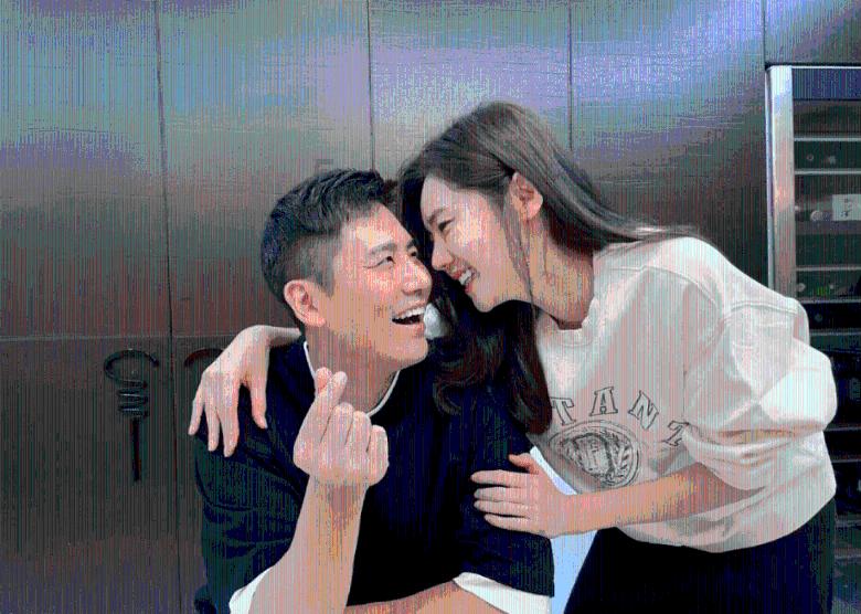 大型分手复合现场：尹子维四年后重新追回了“椰树女神”徐冬冬