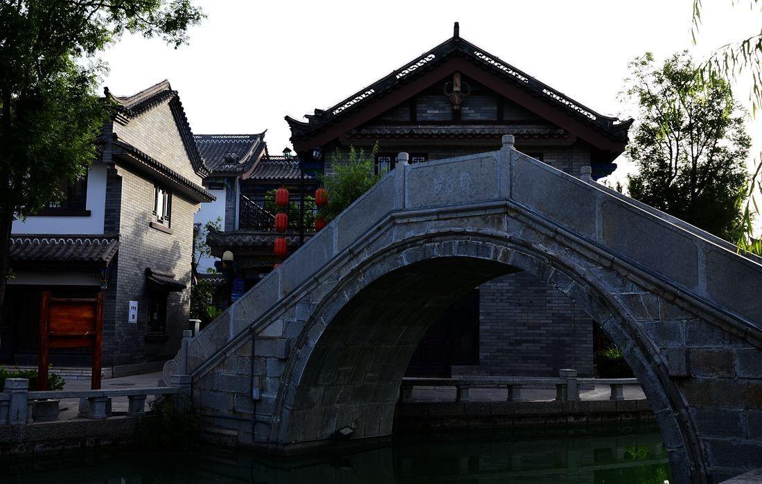虫虫助手下载